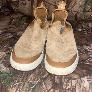 Boys size 4.5 vans sneakers